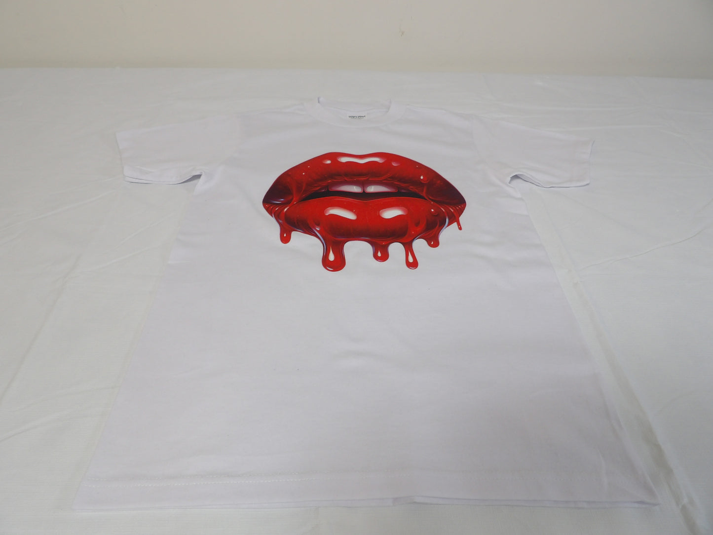 SHORT SLEEVE T-SHIRT